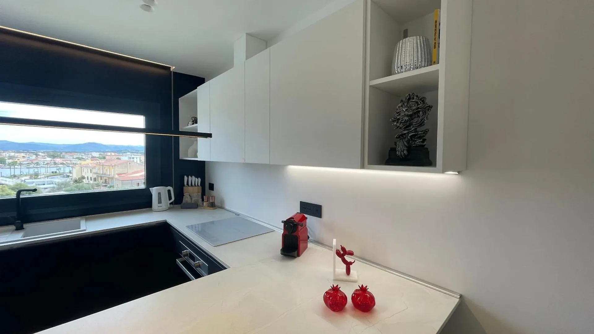Appartamento Luxurious High-End 2Br Penthouse+ Terrace+ Great View+ Parking - Historical Centre Olbia Italia